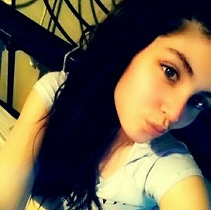 Meet your Posher, Violet